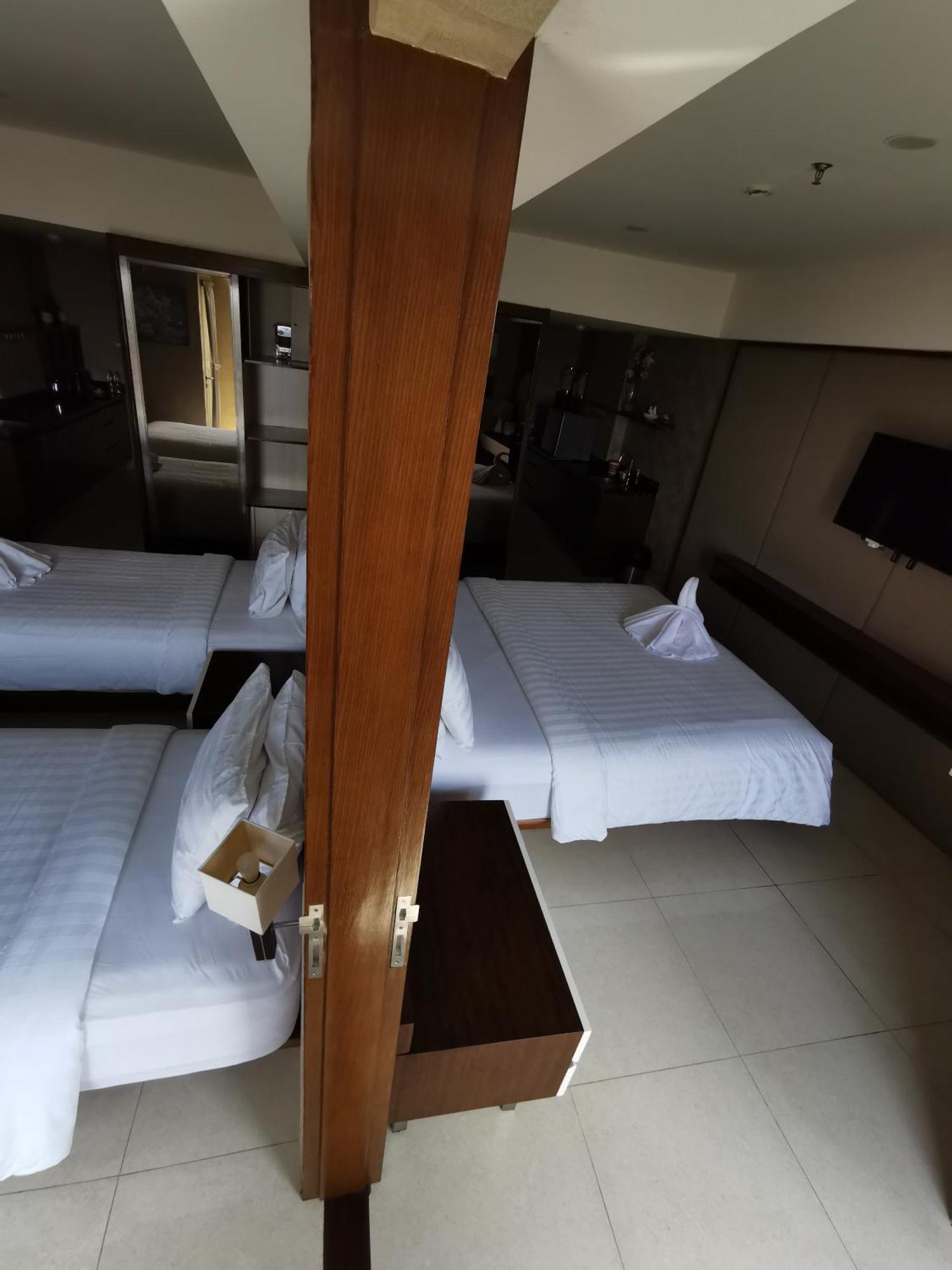 Warhol Residence Semarang Simpang Lima Exteriér fotografie